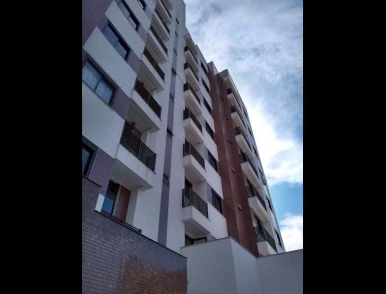 Apartamento no Bairro Anita Garibaldi em Joinville com 3 Dormitórios (1 suíte) e 87 m² - LG3415