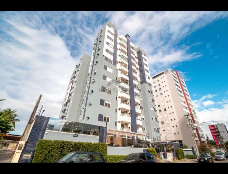 Apartamento no Bairro Anita Garibaldi em Joinville com 3 Dormitórios (1 suíte) e 97 m² - LG7926