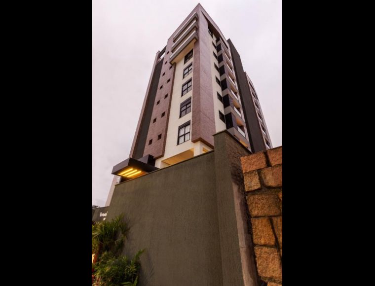 Apartamento no Bairro Anita Garibaldi em Joinville com 2 Dormitórios (1 suíte) e 56 m² - 2304