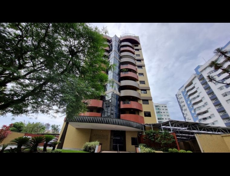 Apartamento no Bairro Atiradores em Joinville com 3 Dormitórios (1 suíte) e 174 m² - 11193.001