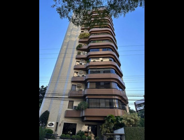 Apartamento no Bairro Atiradores em Joinville com 3 Dormitórios (3 suítes) e 254 m² - LG8893