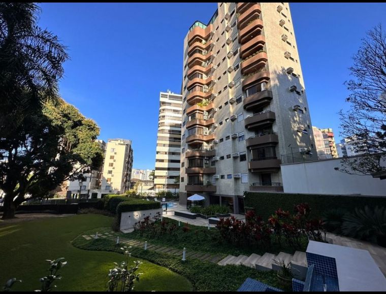 Apartamento no Bairro Atiradores em Joinville com 3 Dormitórios (3 suítes) e 254 m² - LG8893