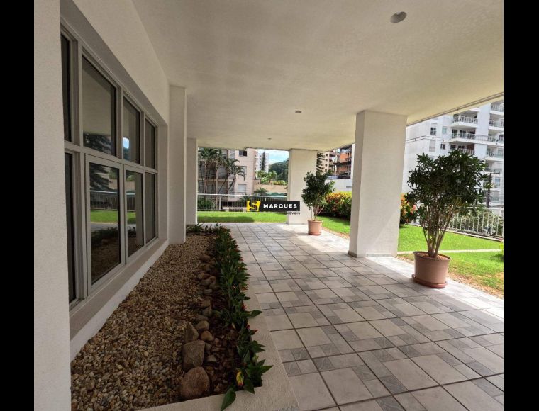 Apartamento no Bairro Atiradores em Joinville com 2 Dormitórios (1 suíte) e 135 m² - 687