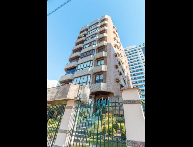 Apartamento no Bairro Atiradores em Joinville com 3 Dormitórios (3 suítes) e 213 m² - KA1166