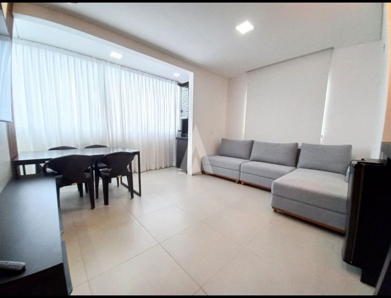 Apartamento no Bairro Boa Vista em Joinville com 1 Dormitórios (1 suíte) - 26190A