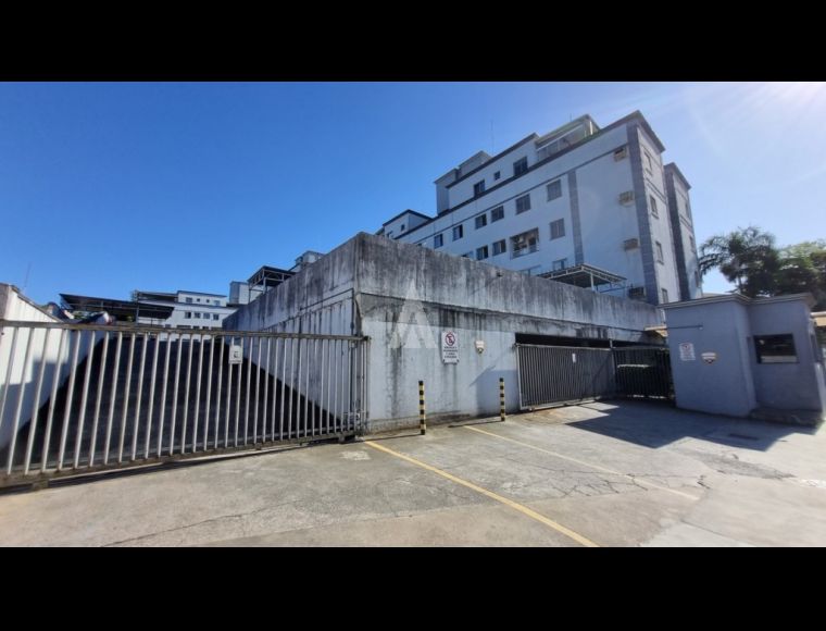 Apartamento no Bairro Boa Vista em Joinville com 2 Dormitórios (1 suíte) e 53 m² - 13322.001