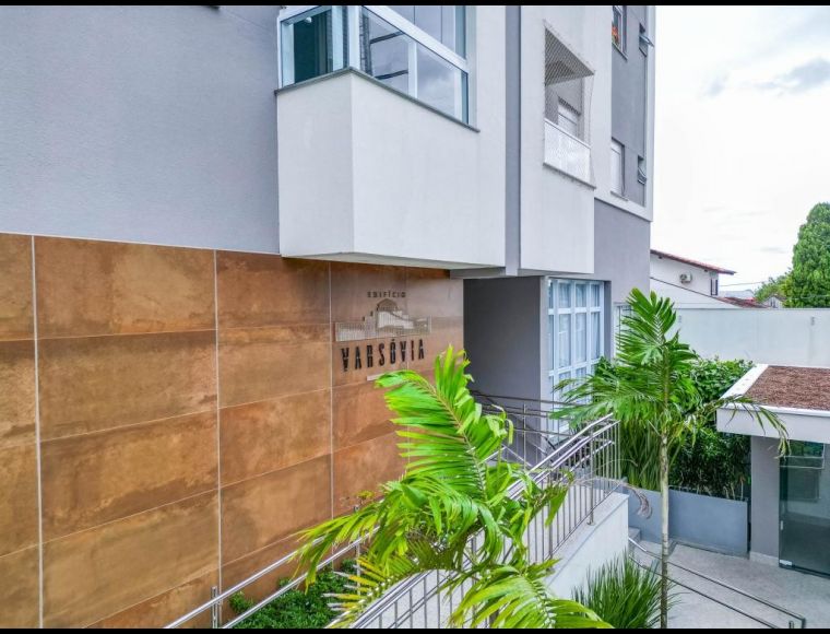 Apartamento no Bairro Boa Vista em Joinville com 3 Dormitórios (1 suíte) e 73 m² - KA885
