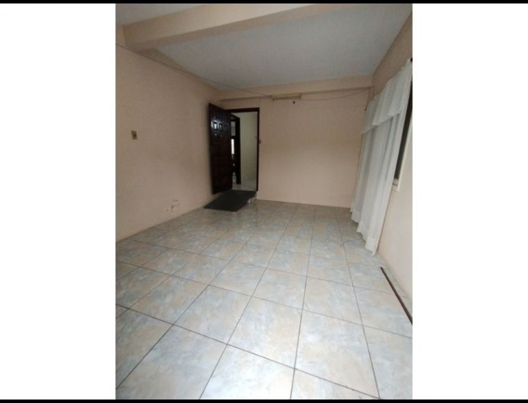 Apartamento no Bairro Bom Retiro em Joinville com 2 Dormitórios - 521