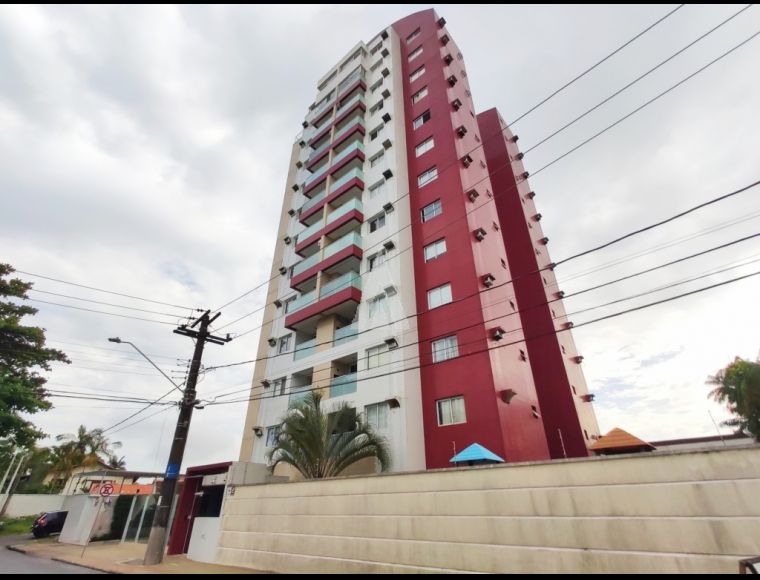 Apartamento no Bairro Bom Retiro em Joinville com 2 Dormitórios (1 suíte) e 65 m² - 07990.001
