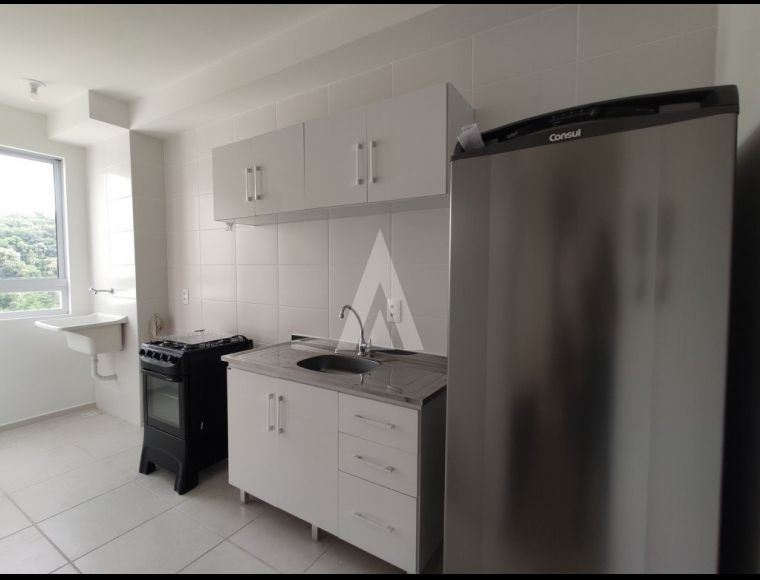 Apartamento no Bairro Bucarein em Joinville com 2 Dormitórios - 24228