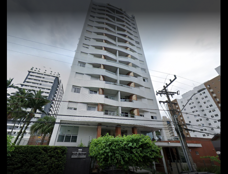 Apartamento no Bairro Centro em Joinville com 3 Dormitórios (3 suítes) e 397 m² - 2694