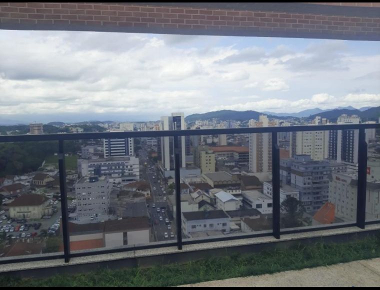 Apartamento no Bairro Centro em Joinville com 2 Dormitórios (1 suíte) - KA134