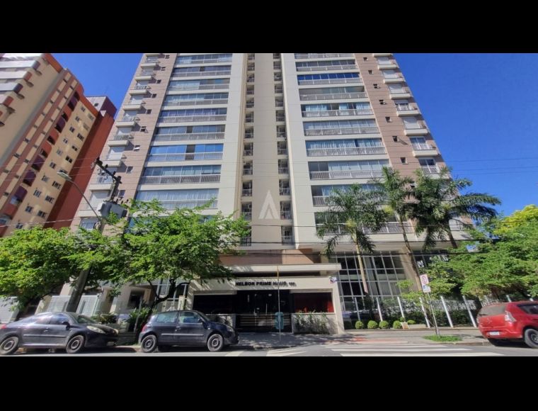 Apartamento no Bairro Centro em Joinville com 3 Dormitórios (3 suítes) e 263 m² - 00627.009