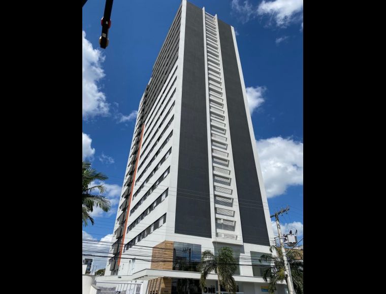Apartamento no Bairro Centro em Joinville com 1 Dormitórios (1 suíte) e 73 m² - LG9271