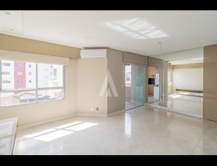 Apartamento no Bairro Centro em Joinville com 2 Dormitórios (1 suíte) - 26204