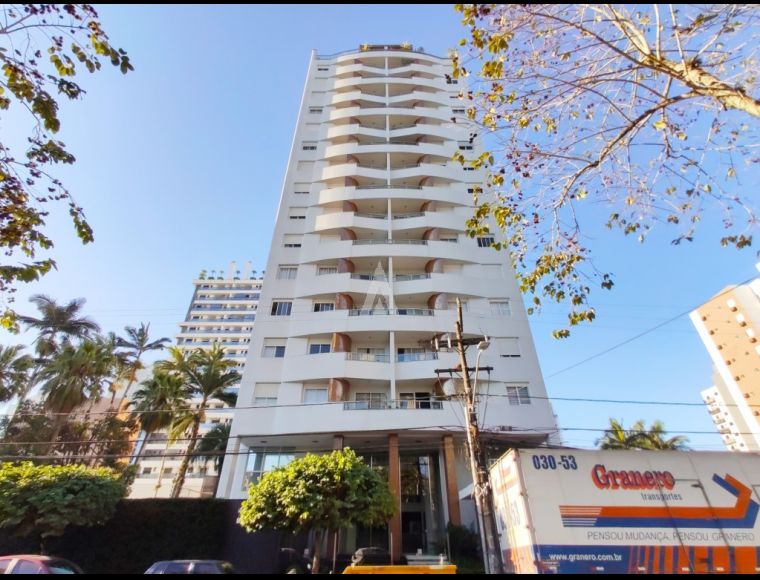 Apartamento no Bairro Centro em Joinville com 3 Dormitórios (3 suítes) e 127 m² - 40184.001