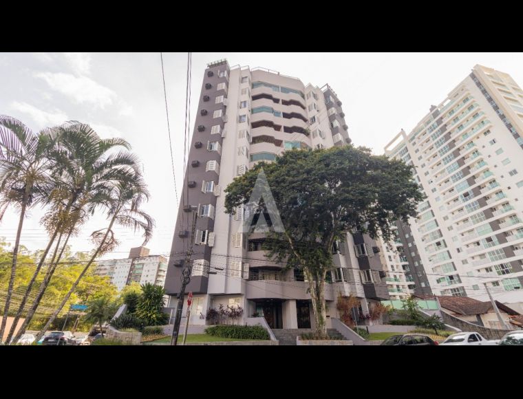 Apartamento no Bairro Centro em Joinville com 1 Dormitórios (2 suítes) - 17418