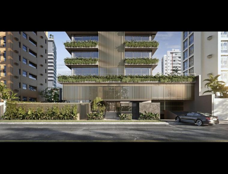 Apartamento no Bairro Centro em Joinville com 3 Dormitórios (3 suítes) e 183 m² - LG7920