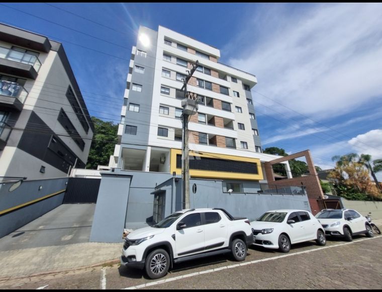 Apartamento no Bairro Costa e Silva em Joinville com 3 Dormitórios (1 suíte) e 91 m² - 12410.001