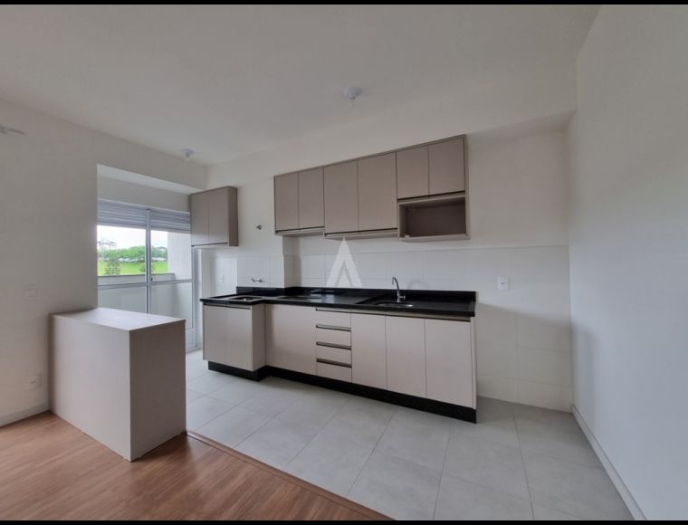 Apartamento no Bairro Costa e Silva em Joinville com 2 Dormitórios e 55 m² - 12454.002