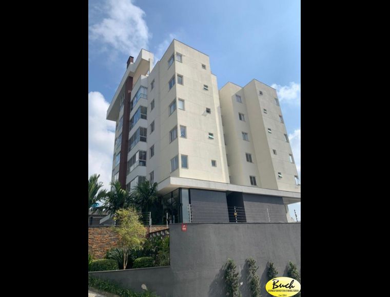 Apartamento no Bairro Costa e Silva em Joinville com 3 Dormitórios (3 suítes) e 186.06 m² - BU54285V