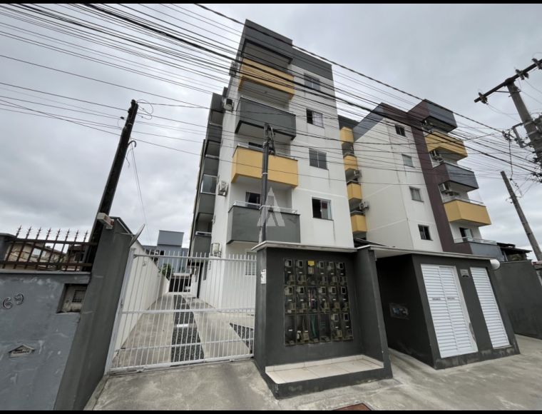 Apartamento no Bairro Costa e Silva em Joinville com 3 Dormitórios e 64 m² - 12155.002