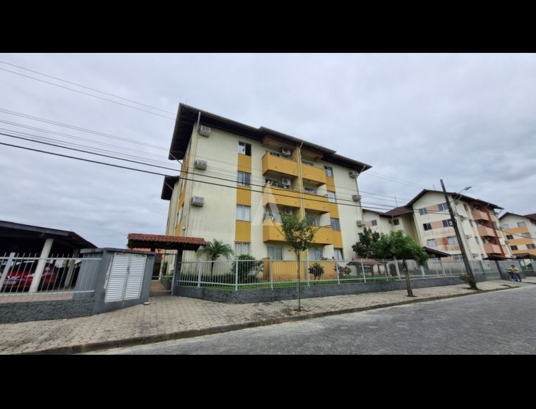 Apartamento no Bairro Costa e Silva em Joinville com 3 Dormitórios e 61 m² - 13424.001