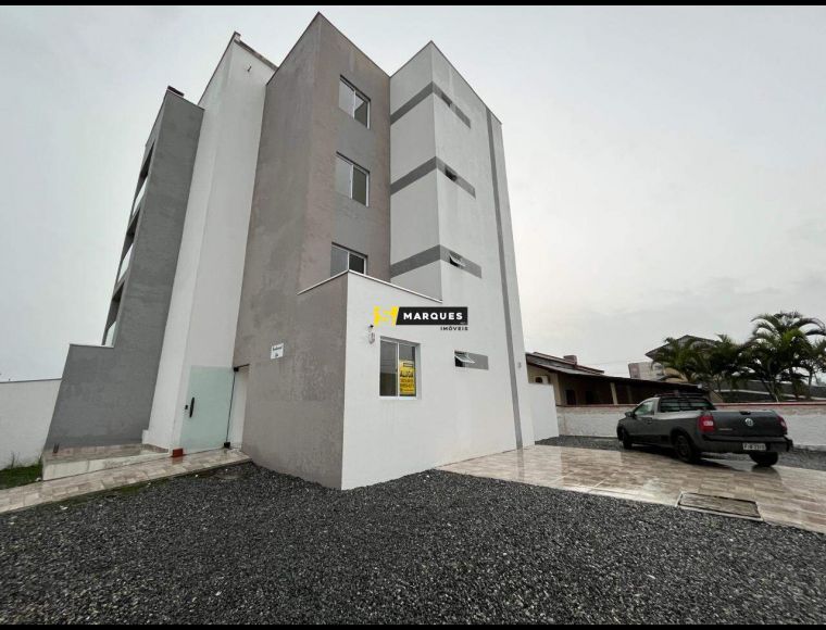 Apartamento no Bairro Fátima em Joinville com 2 Dormitórios e 46 m² - 733