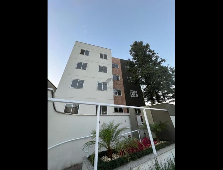 Apartamento no Bairro Floresta em Joinville com 2 Dormitórios (1 suíte) e 64 m² - LG8779