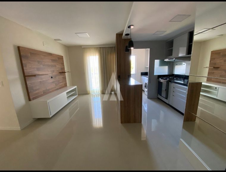 Apartamento no Bairro Floresta em Joinville com 2 Dormitórios (1 suíte) - 25381