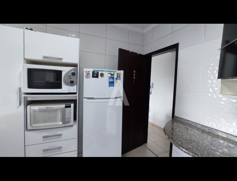 Apartamento no Bairro Floresta em Joinville com 3 Dormitórios - 25815