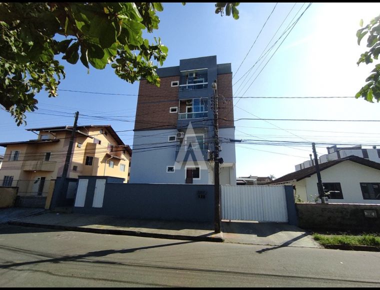 Apartamento no Bairro Floresta em Joinville com 1 Dormitórios (1 suíte) - 23358A