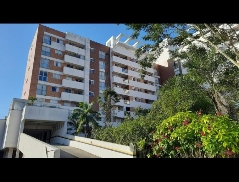 Apartamento no Bairro Glória em Joinville com 2 Dormitórios (1 suíte) e 70 m² - KA447