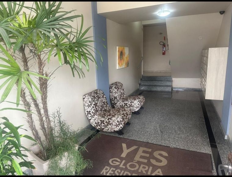 Apartamento no Bairro Glória em Joinville com 1 Dormitórios e 22 m² - LA135