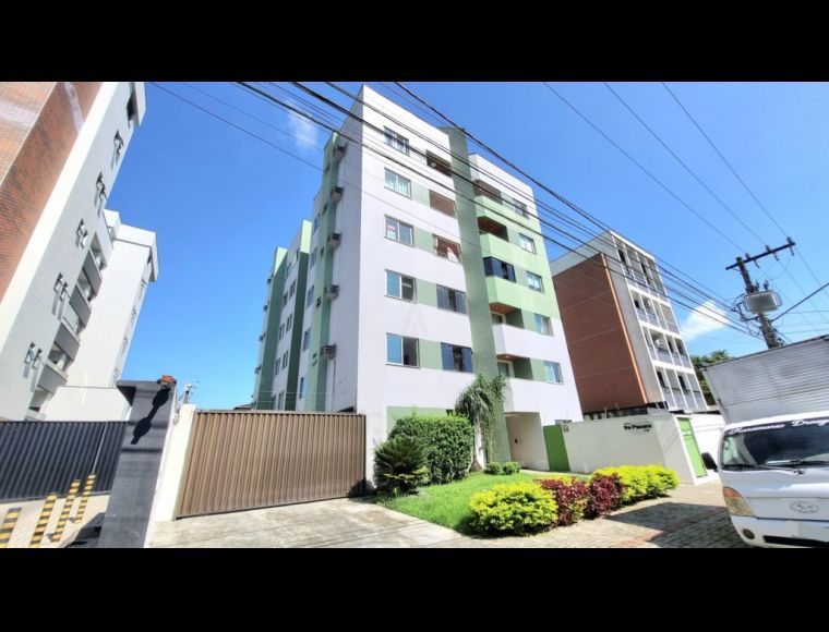 Apartamento no Bairro Glória em Joinville com 2 Dormitórios e 58 m² - 08888.001