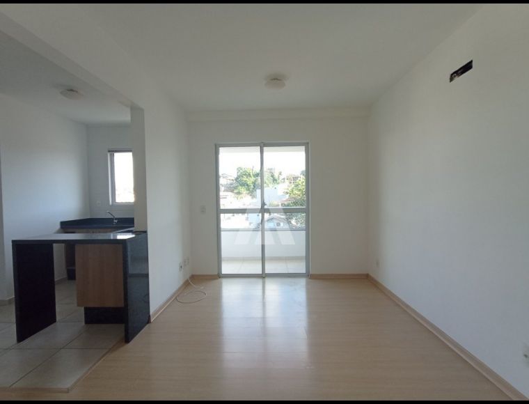 Apartamento no Bairro Iririú em Joinville com 1 Dormitórios (1 suíte) - 24962