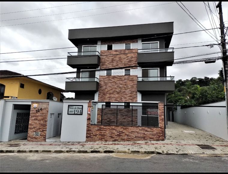 Apartamento no Bairro Iririú em Joinville com 2 Dormitórios (1 suíte) - 20463N