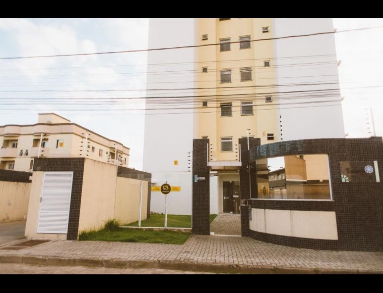 Apartamento no Bairro Itaum em Joinville com 2 Dormitórios e 83 m² - 2300