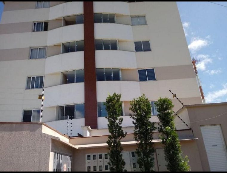 Apartamento no Bairro Pirabeiraba em Joinville com 2 Dormitórios (1 suíte) e 80 m² - KA1091