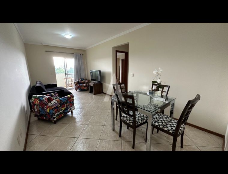 Apartamento no Bairro Saguaçú em Joinville com 1 Dormitórios (1 suíte) - 24567