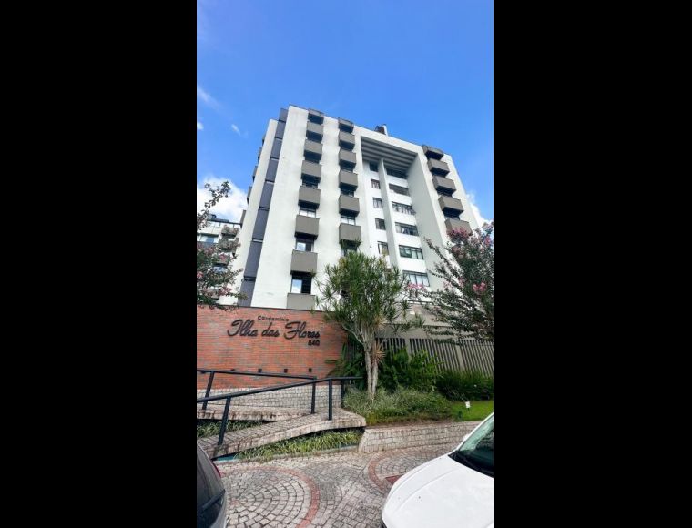 Apartamento no Bairro Saguaçú em Joinville com 1 Dormitórios (1 suíte) e 92 m² - 2799