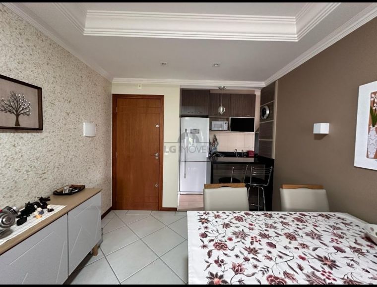 Apartamento no Bairro Saguaçú em Joinville com 2 Dormitórios (1 suíte) e 67 m² - LG9243