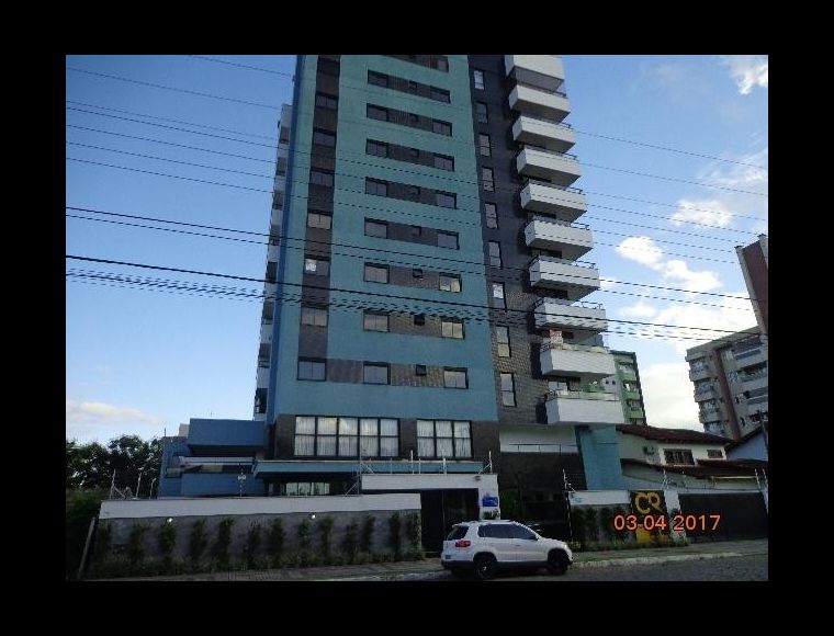 Apartamento no Bairro Saguaçú em Joinville com 3 Dormitórios (1 suíte) e 93 m² - KA046