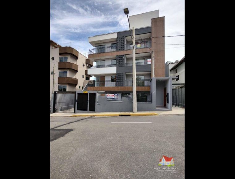 Apartamento no Bairro Saguaçú em Joinville com 2 Dormitórios (1 suíte) e 95 m² - AP0156