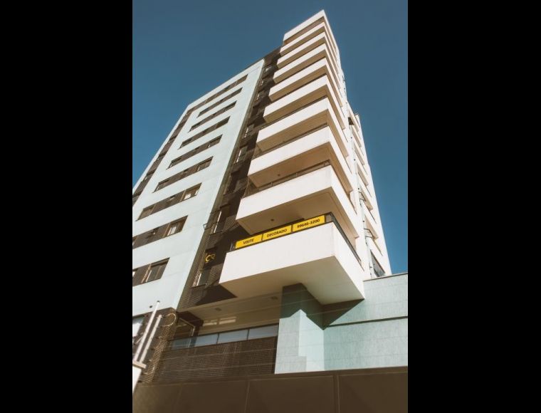 Apartamento no Bairro Saguaçú em Joinville com 3 Dormitórios e 94 m² - 2301