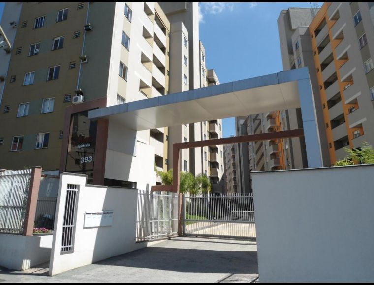 Apartamento no Bairro Santo Antônio em Joinville com 2 Dormitórios e 50 m² - LG9323