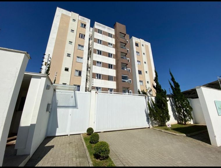 Apartamento no Bairro Vila Nova em Joinville com 3 Dormitórios (1 suíte) e 85 m² - KA332