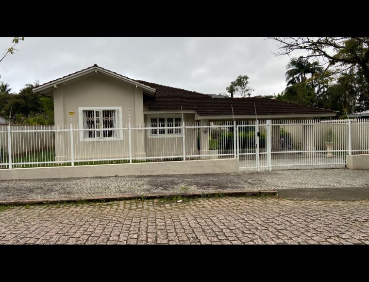 Casa no Bairro América em Joinville com 2 Dormitórios (1 suíte) - 23745