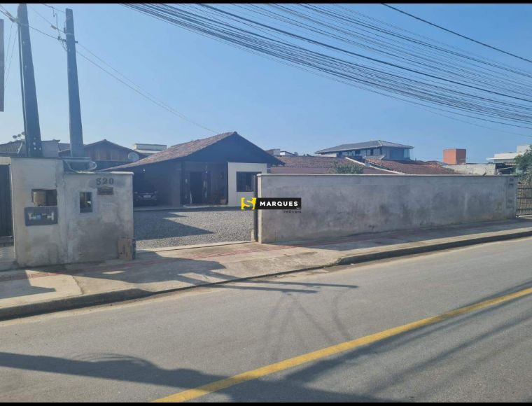 Casa no Bairro Aventureiro em Joinville com 2 Dormitórios e 81 m² - 616