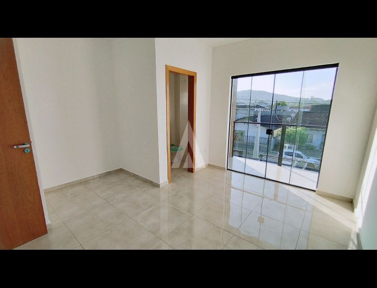 Casa no Bairro Boa Vista em Joinville com 2 Dormitórios (1 suíte) - 25418